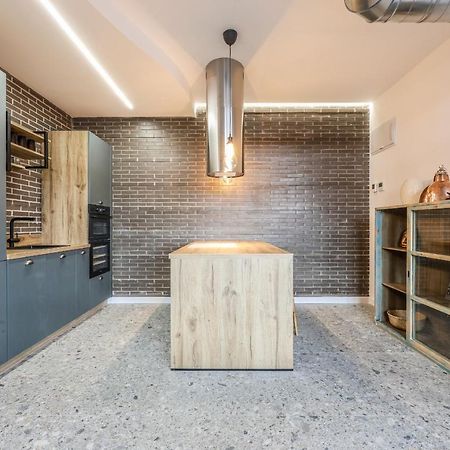 Loft Reformado Industrial Appartamento Madrid Esterno foto
